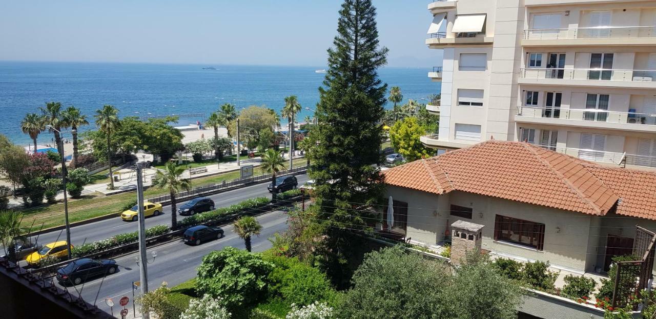 Perfect Beachfront Apartment アテネ エクステリア 写真