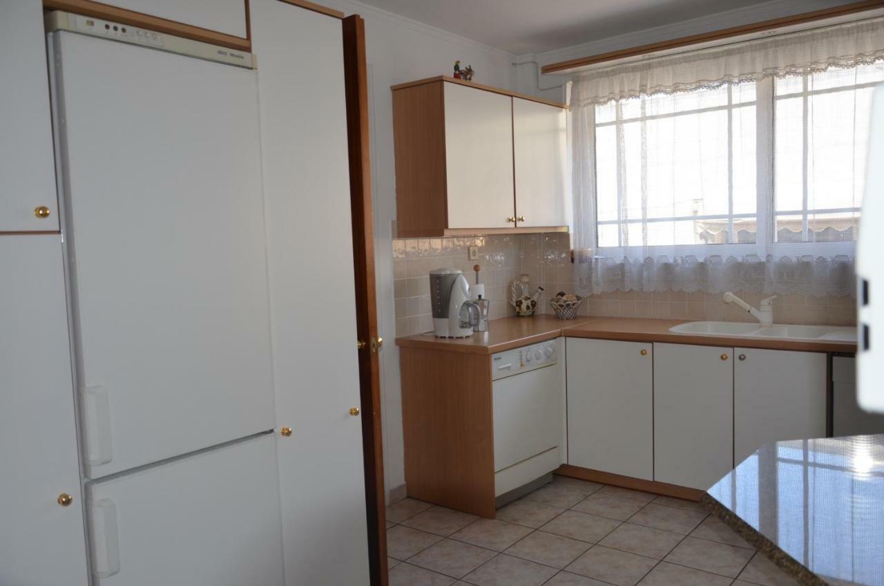 Perfect Beachfront Apartment アテネ エクステリア 写真